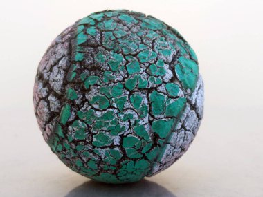 Eski yıpranmış top