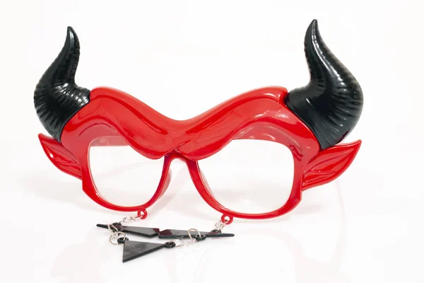 Djävulen förklädnad maskerad glasögon — Stockfoto