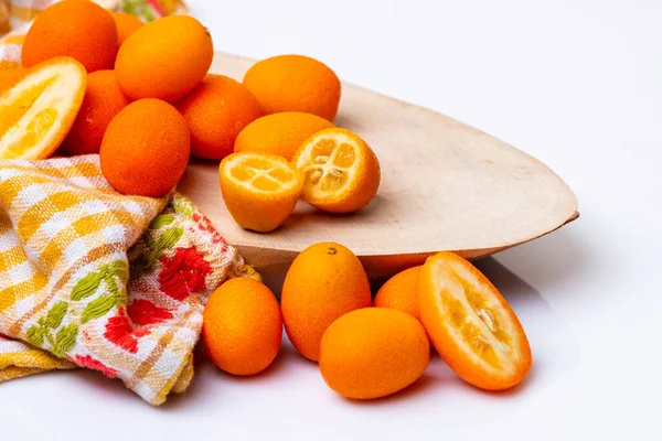 Drobné Tropické Kumquat Ovoce Izolované Bílém Pozadí — Stock fotografie