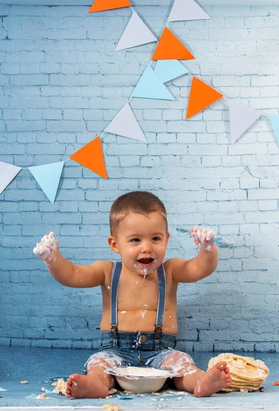 Fête Pour Bébé Garçon Avec Ensemble Composé Rubans Papier Peint — Photo