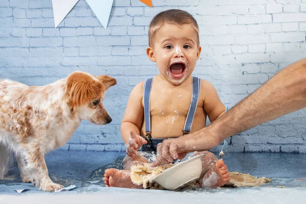 Fiesta Para Niño Año Con Conjunto Compuesto Por Papel Pintado — Foto de Stock