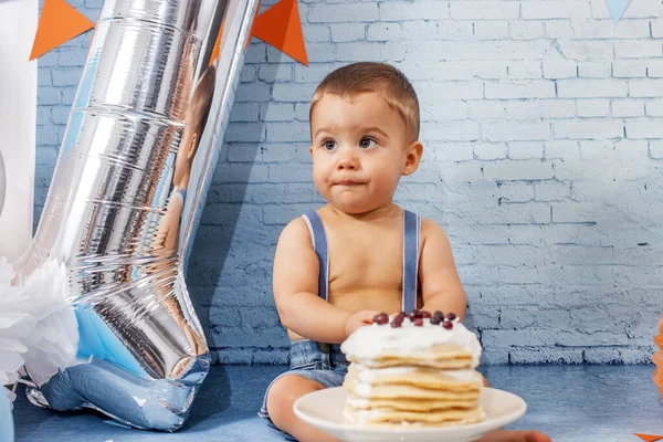 Fiesta Para Niño Año Con Conjunto Compuesto Por Globos Cintas — Foto de Stock