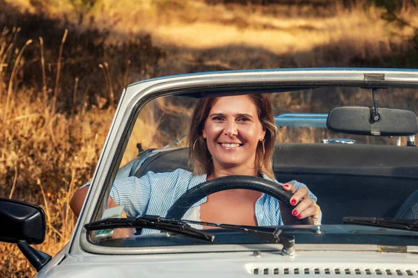 Woman White Convertible Vintage Car Driving Countryside — Stock Photo, Image