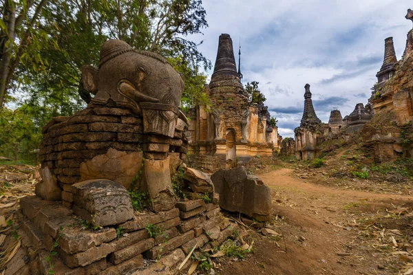 Myanmar antik harabeleri pagoda