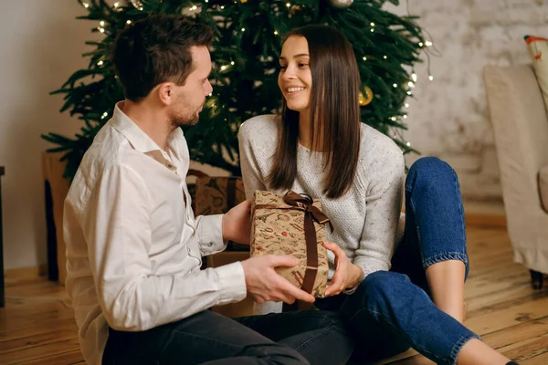 God Jul Semester Och Familj Koncept Söt Leende Charmig Man — Stockfoto