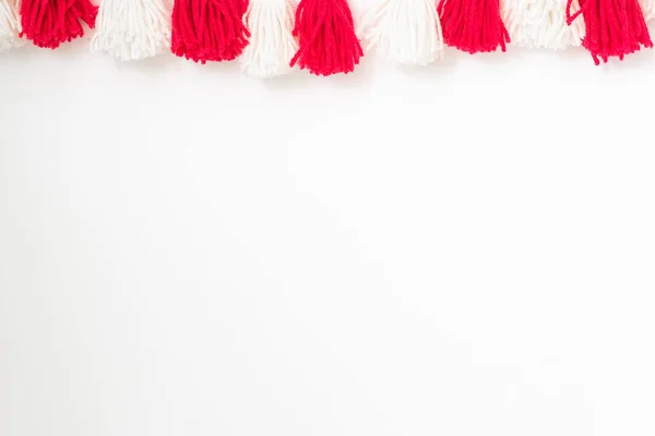 Brushes Yarn Red White Color White Background Space Copy Space — Stock Photo, Image