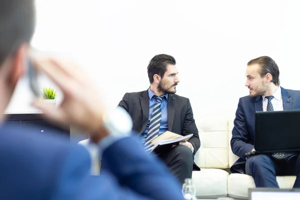 Corporate Business Team und Manager bei Geschäftstreffen. — Stockfoto