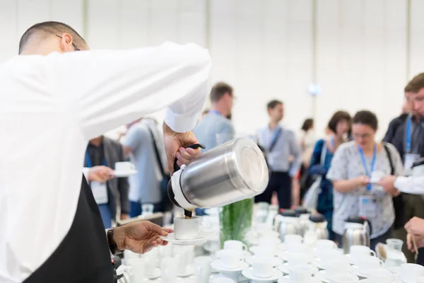 Kaffeepause beim Konferenztreffen. — Stockfoto