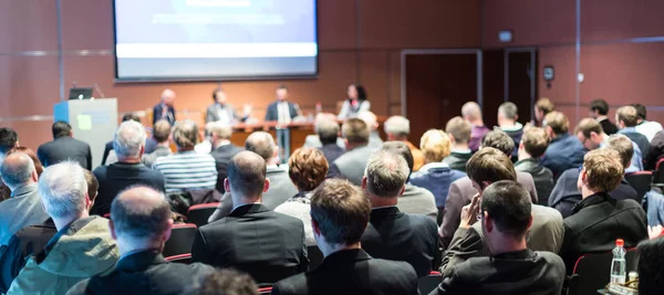 Business speaker giving a talk at business conference event. — Stock Photo, Image