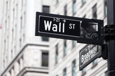 Manhattan, New York 'ta Wall Street tabelası.
