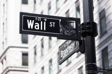 Manhattan, New York 'ta Wall Street tabelası.