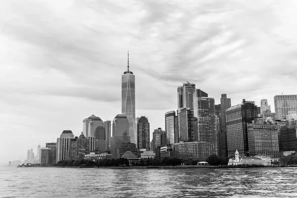 Vista panorámica del Bajo Manhattan, Nueva York, EE.UU. — Foto de Stock