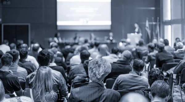 Pubblico nella sala conferenze. — Foto Stock