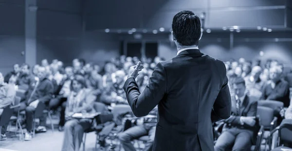 Speaker giving a talk at business conference meeting. — Stock Photo, Image
