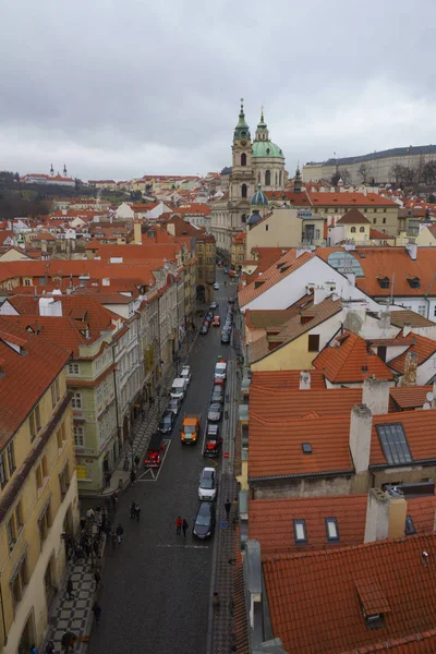 Hradcany, Lesser Town ve St Nicholas Kilisesi görünümü