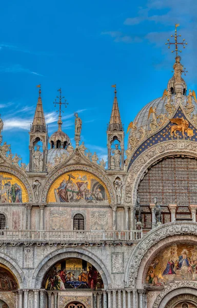 Ataerkil katedral basilica of saint mark — Stok fotoğraf