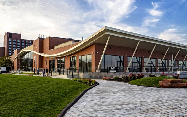 Pei Convention Centre ve Delta Hotels by Marriott Prince Edward güzel öğleden sonra 