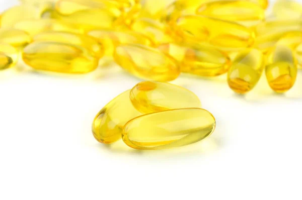 Tres cápsulas Omega 3 . — Foto de Stock