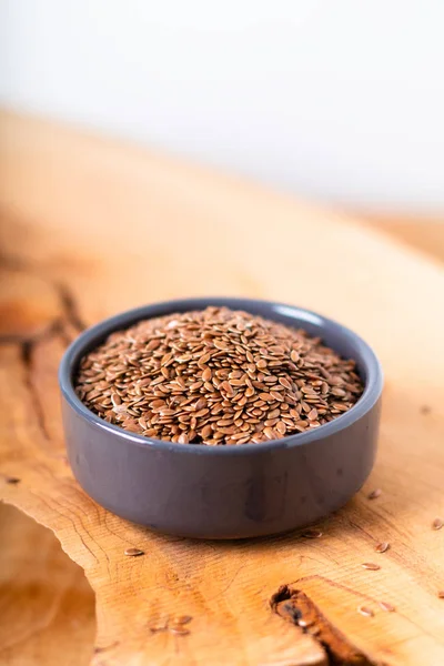 Healthy Food Concept Organic Flax Seeds Ceramic Bolw Wooden Board — Stock Photo, Image