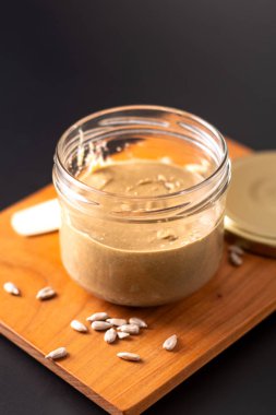 Sağlıklı gıda kavramı homemake ayçiçeği yağı cam o tarafından