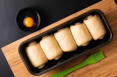 Gıda Pişirme kavramı organik ev yapımı yumuşak süt somun ekmek yapma