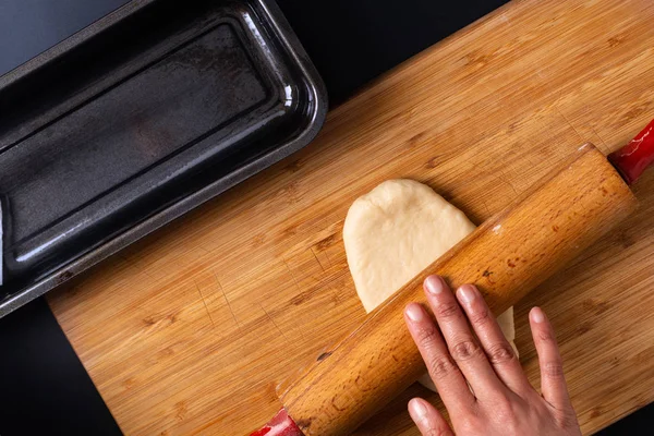 Comida Concepto de hornear Hacer pan orgánico casero de pan de leche suave —  Fotos de Stock