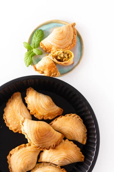 Güney Doğu Asya kökenli gıda kavramı ev yapımı tavuk Curry Puffs