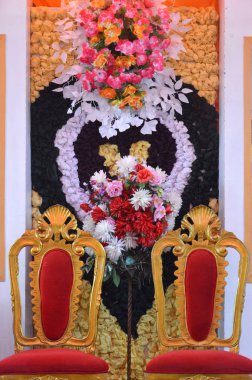 gelin düğün sahne dekorasyonu