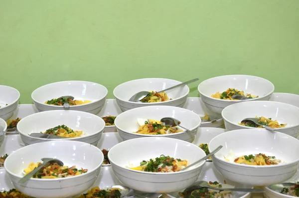 Soto Ayam Traditionelles Indonesisches Essen Komplett Auf Weißer Schüssel — Stockfoto
