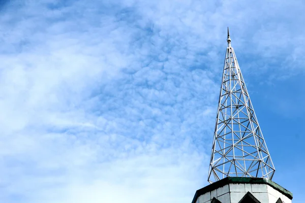 Cupola Della Moschea Contro Cielo Blu — Foto Stock