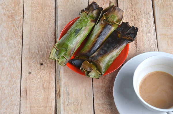 Lemper Pulut Panggang Indonesian Tarditional Food Sticky Rice Containing Coconut — Foto de Stock