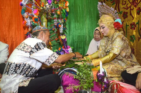 Tarakan Indonesia Diciembre 2018 Mappacci Tradicional Ceremonia Boda Indonesia Bugisnese — Foto de Stock