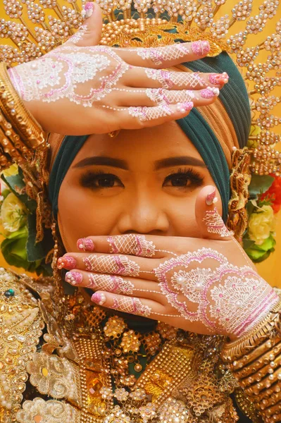 Tarakan Indonesia Febbraio 2018 Ritratto Una Bellissima Sposa Bugis Che — Foto Stock