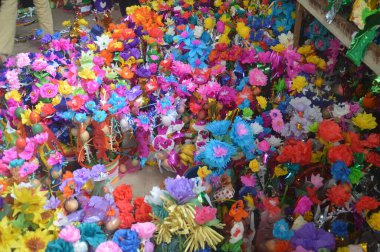 Hz. Muhammed 'in müstehcenliğinin kutlanması için Müslüman topluluklara bir paket haşlanmış yumurta ve yapışkan pirinç.