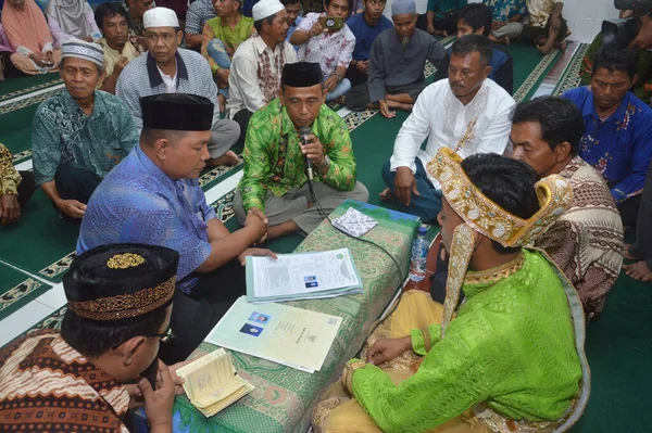 Tarakan Indonesia April 2018 Indonesian Wedding Ceremony Usually Held Bride — Stock Photo, Image