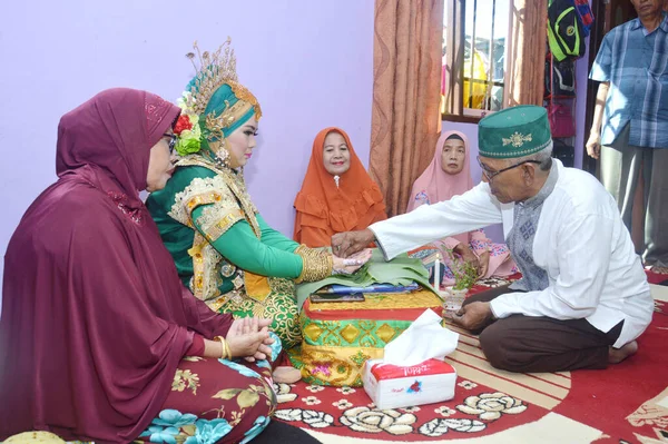 Tarakan Indonesia February 2018 Mappacci Традиційна Весільна Церемонія Бугісені Індонезії — стокове фото