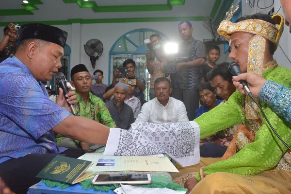 Tarakan Indonesia April 2018 Indonesian Wedding Ceremony Usually Held Bride — Stock Photo, Image