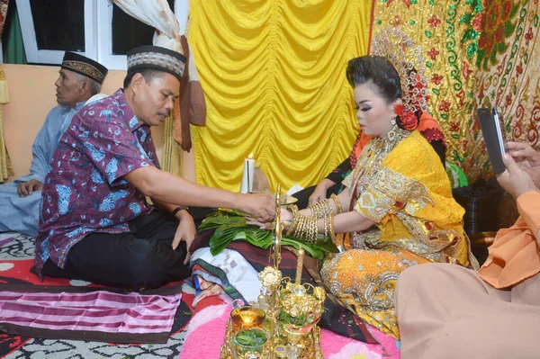 Tarakan Indonesia Settembre 2017 Mappacci Tradizionale Cerimonia Nuziale Della Bugisnese — Foto Stock