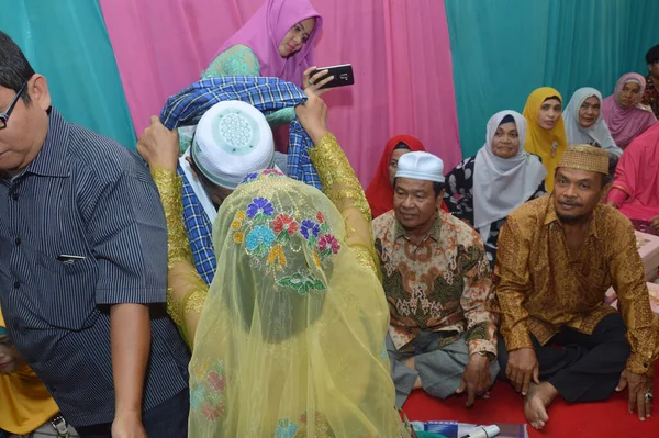 Tarakan Indonesia Marzo 2017 Tradicional Entrega Ceremonial Uang Panai Dinero —  Fotos de Stock