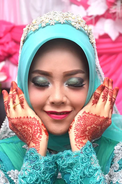 2017 Tarakan Indonesia November 2017 Beautiful Indonesian Bride Happy Wearing — 스톡 사진