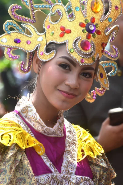 Tarakan Indonésia Julho 2018 Retrato Uma Bela Mulher Indonésia Sorrindo — Fotografia de Stock