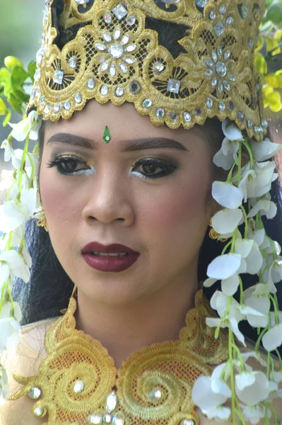 Tarakan Indonesia Липня 2018 Портрет Красивої Індонезійської Жінки Яка Посміхається — стокове фото
