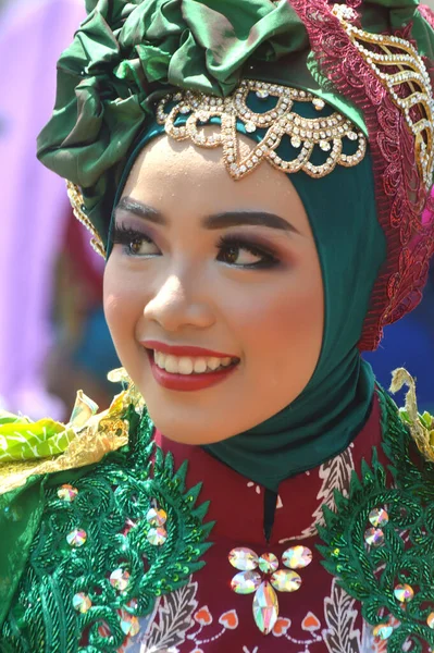 Tarakan Indonésia Julho 2018 Retrato Uma Bela Mulher Indonésia Sorrindo — Fotografia de Stock