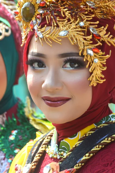 Tarakan Indonesia Julio 2018 Retrato Una Hermosa Mujer Indonesia Sonriendo — Foto de Stock