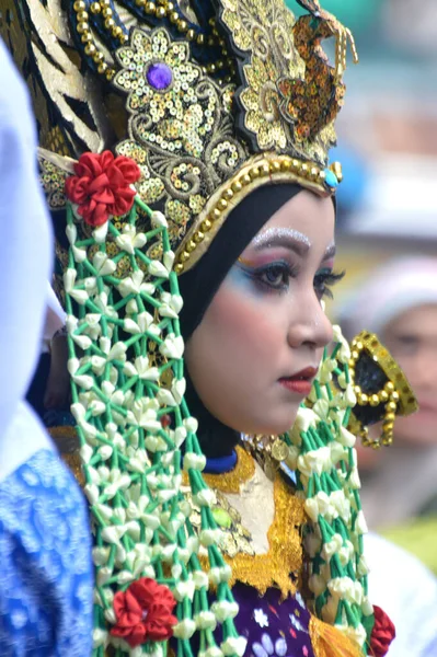 Tarakan Indonésie Juillet 2018 Portrait Beaux Danseurs Indonésiens Costume Traditionnel — Photo