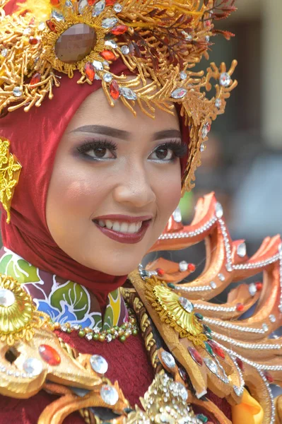 Tarakan Indonesia Lipca 2018 Portret Pięknej Indonezyjskiej Kobiety Uśmiechniętej Zmodyfikowanych — Zdjęcie stockowe