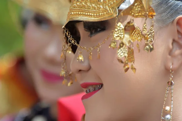 Tarakan Indonesia Julio 2018 Retrato Una Hermosa Mujer Indonesia Sonriendo — Foto de Stock