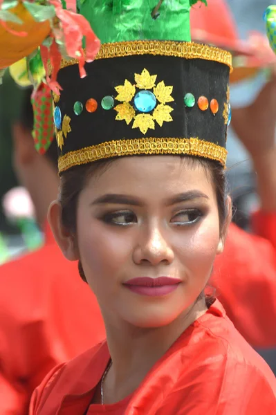 Tarakan Indonézia Július 2018 Portré Egy Gyönyörű Indonéz Mosolyog Visel — Stock Fotó