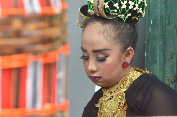 Tarakan Indonésie Juillet 2018 Portrait Beaux Danseurs Indonésiens Costume Traditionnel — Photo