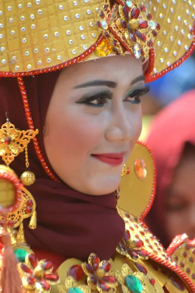Tarakan Indonesia Července 2018 Portrét Krásné Indonéské Ženy Která Usmívá — Stock fotografie